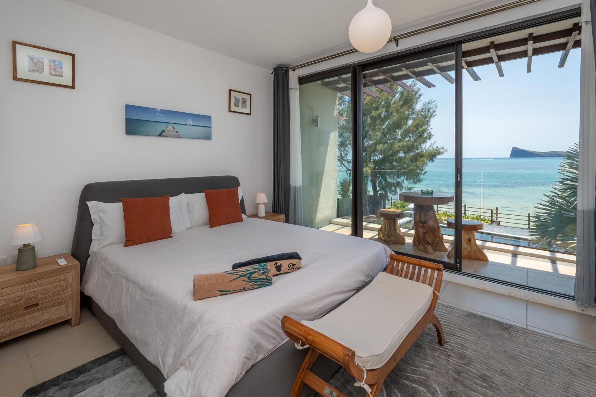 Luxury Beachfront Duplex, Coin De Mire View / 3Bed Кап Малюро Екстериор снимка